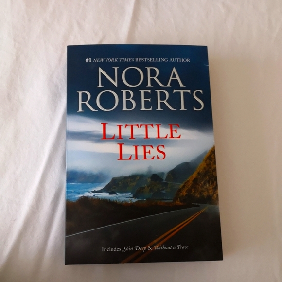 Little Lies by Norah Roberts - Picture 1 of 2